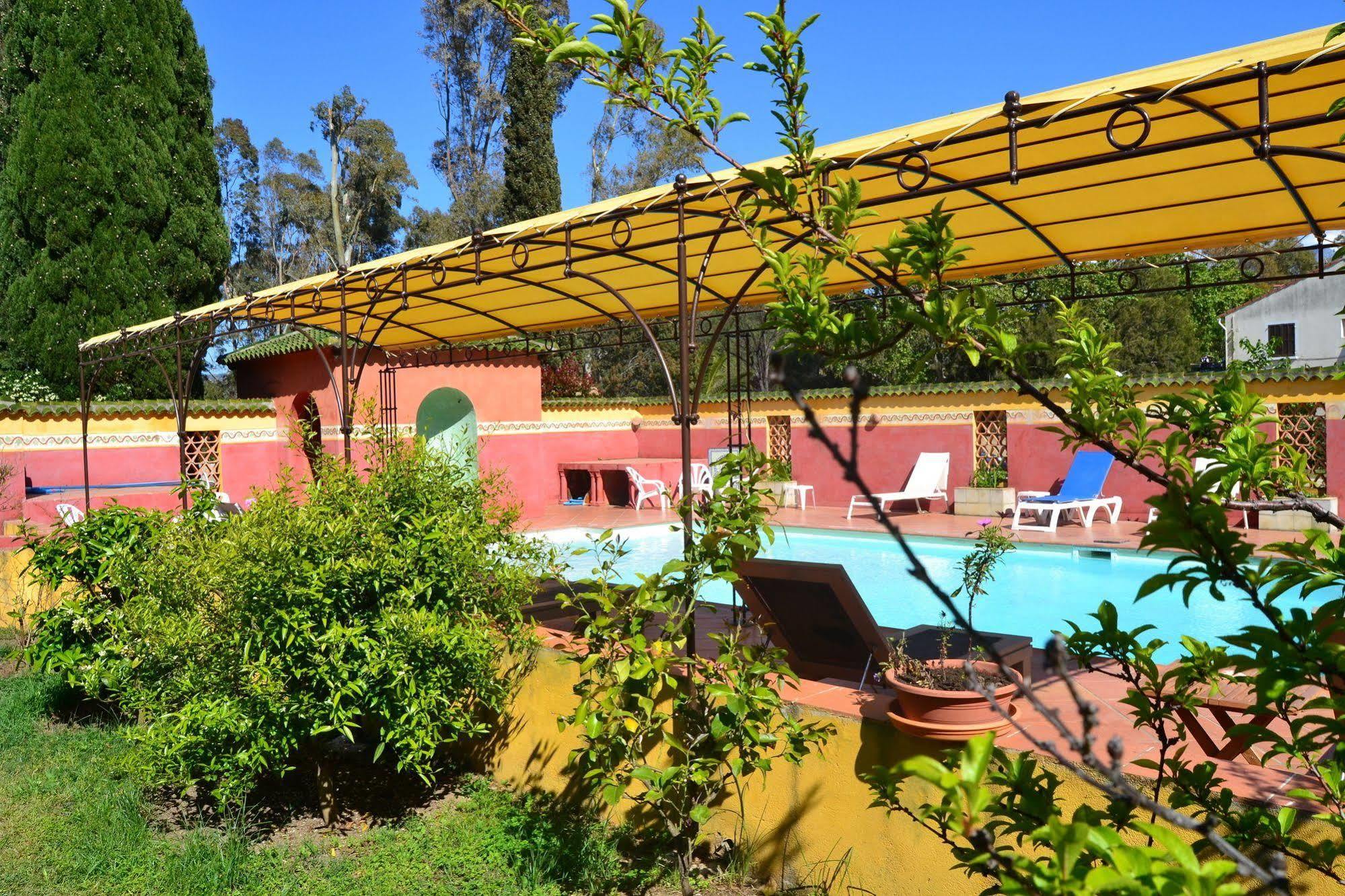 קאלבי Hotel Cyrnea מראה חיצוני תמונה