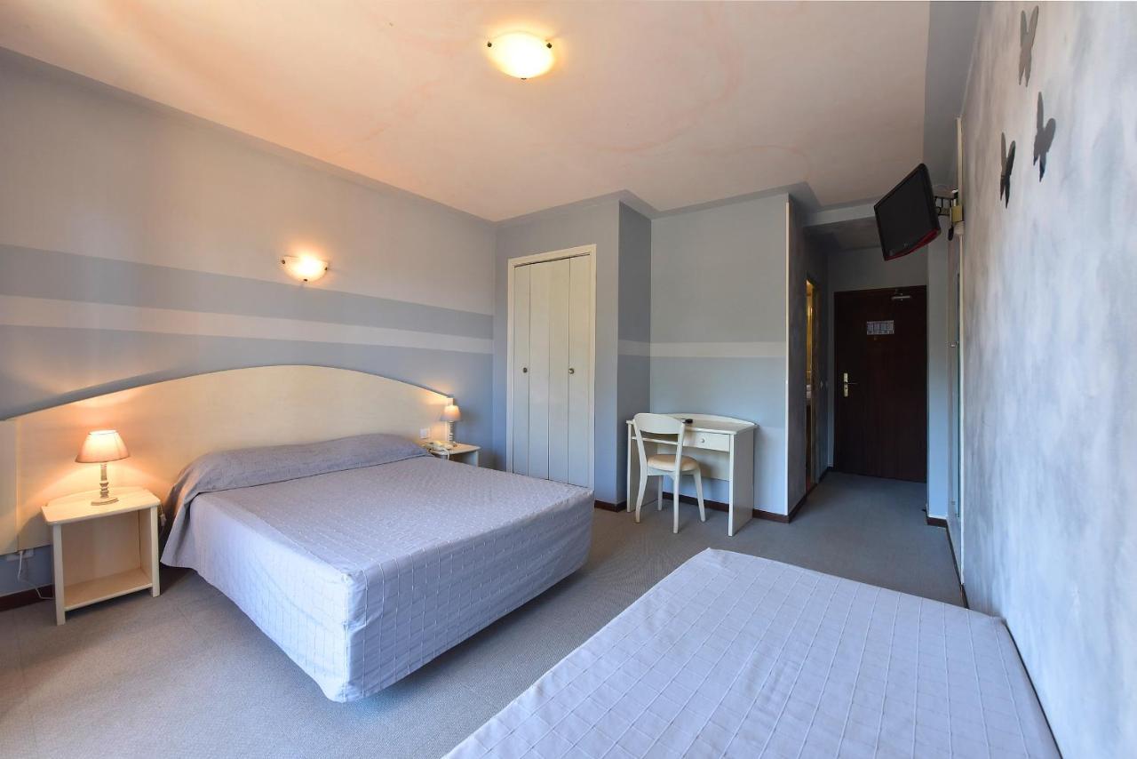 קאלבי Hotel Cyrnea מראה חיצוני תמונה