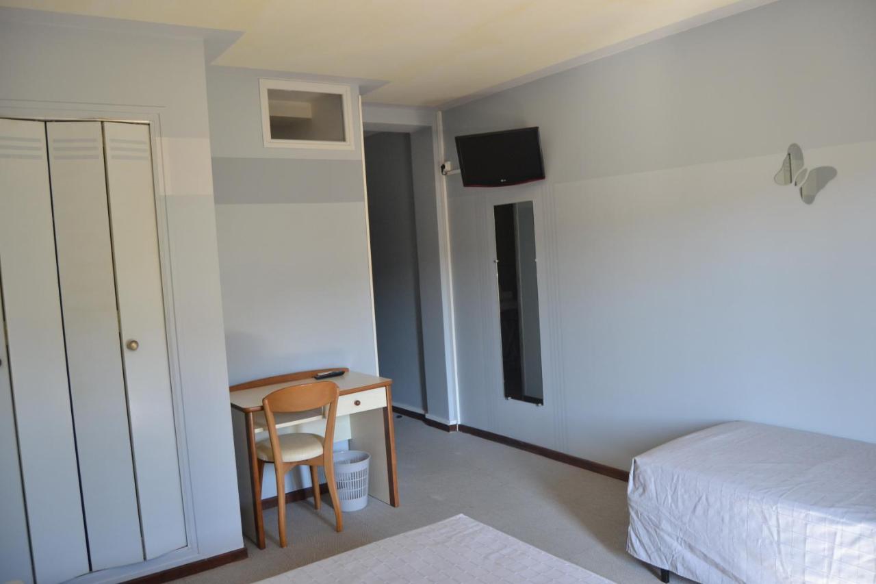 קאלבי Hotel Cyrnea מראה חיצוני תמונה