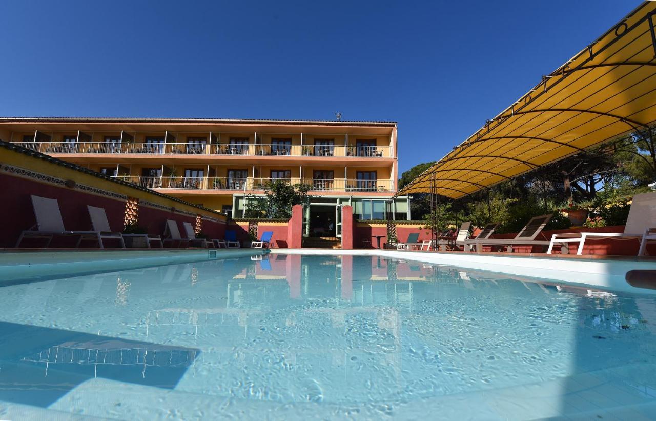 קאלבי Hotel Cyrnea מראה חיצוני תמונה